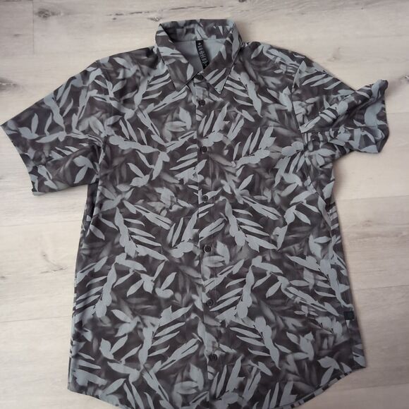 Lululemon Other - Lululemon Airing Easy Shirt Mens Large Gray Floral Hawaiian Button Down